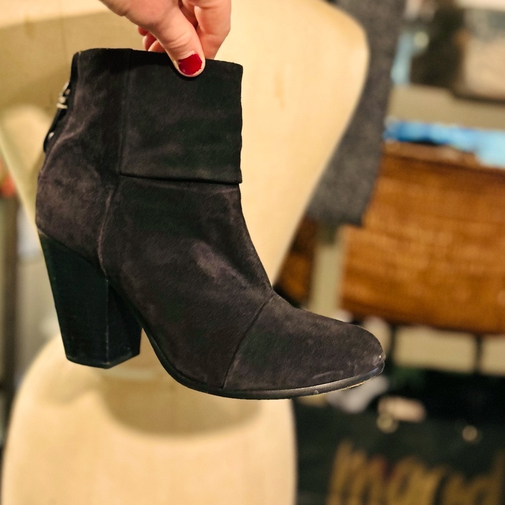 RAG & BONE CHARCOAL BLACK SUEDE - 40 (9.5-10) - Picture 3 of 8
